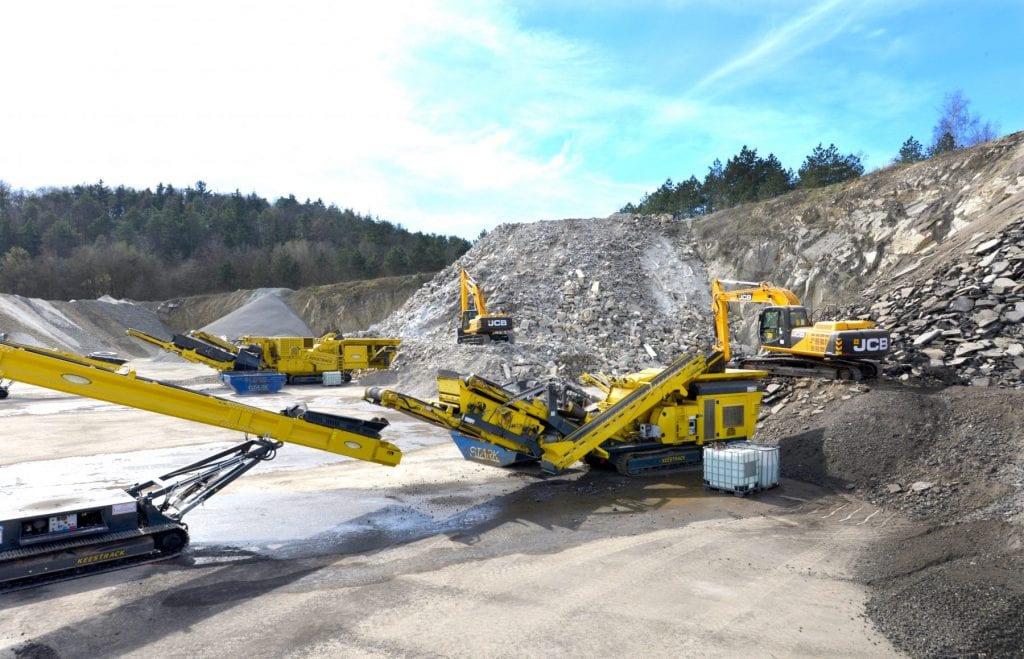 Keestrack R3 mobile tracked impact crusher