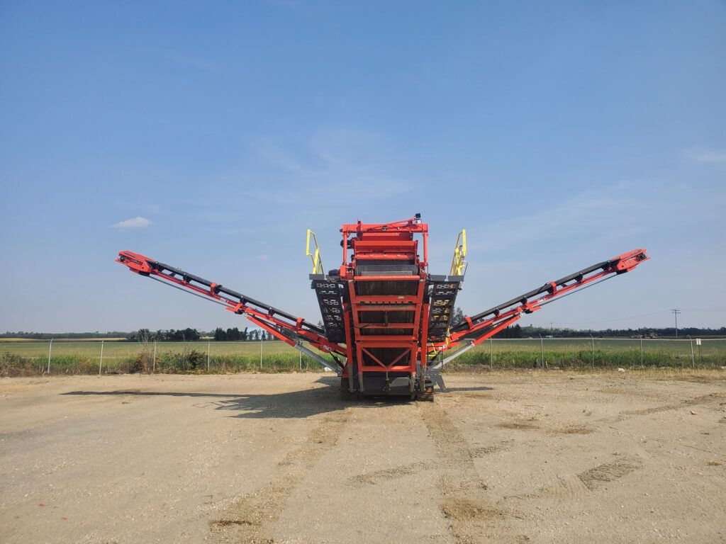 Sandvik QA335 mobileSandvik QA335 mobile screening plant screener for sale