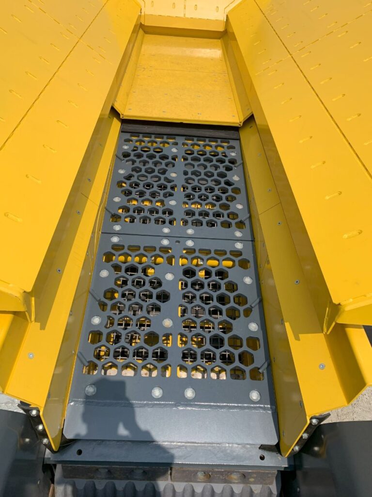 Keestrack B5 jaw crusher.